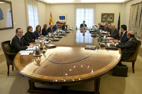 16/01/2015. The entire Government of Spain, prior to the Council of Ministers