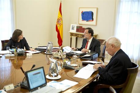 26/10/2015. Rajoy preside la reunión extraordinaria del Consejo de Ministros. El presidente del Gobierno, Mariano Rajoy, preside la reunión ...