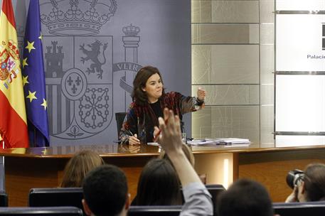 26/02/2016. Consejo de Ministros: Sáenz de Santamaría. La vicepresidenta del Gobierno, Soraya Sáenz de Santamaría, durante la rueda de prens...