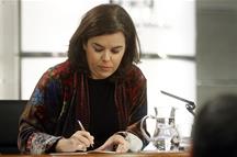 La vicepresidenta del Gobierno en funciones, Soraya Sáenz de Santamaría, en rueda de prensa (Foto: Pool Moncloa)