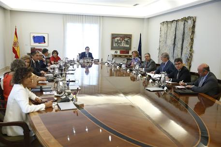 7/09/2017. Rajoy preside el Consejo de Ministros extraordinario. El presidente del Gobierno, Mariano Rajoy, preside la reunión del Consejo d...