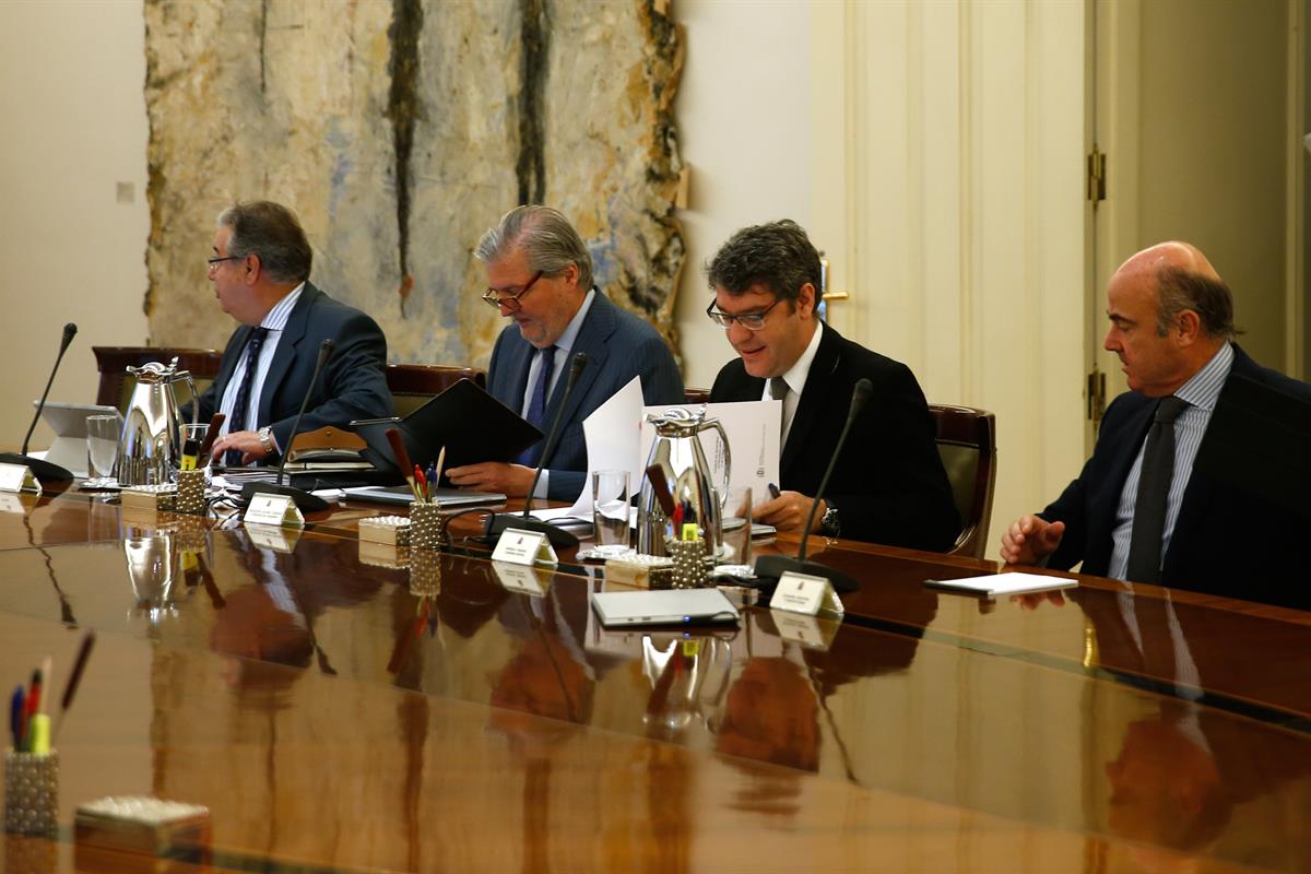 11/10/2017. Reunión extraordinaria del Consejo de Ministros. El presidente del Gobierno, Mariano Rajoy, preside en La Moncloa la reunión ext...