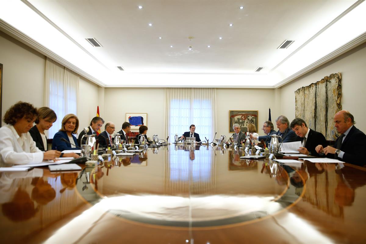 11/10/2017. Reunión extraordinaria del Consejo de Ministros. El presidente del Gobierno, Mariano Rajoy, preside en La Moncloa la reunión ext...