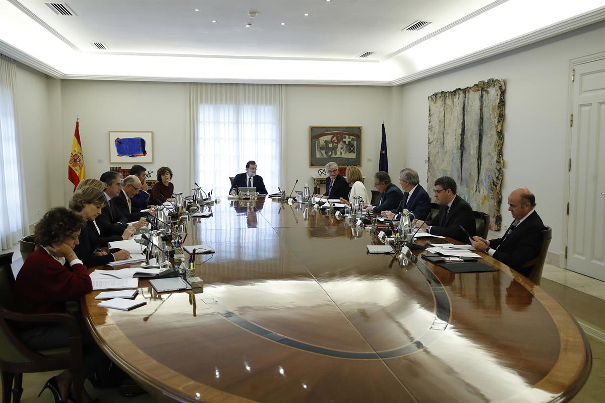 21/10/2017. Reunión extraordinaria del Consejo de Ministros. El presidente del Gobierno, Mariano Rajoy, preside en La Moncloa la reunión ext...