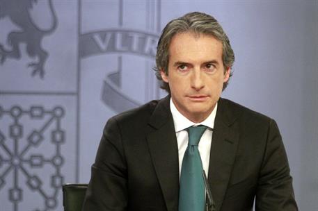 27/01/2017. Consejo de Ministros: Méndez de Vigo y De la Serna. El ministro de Fomento, Íñigo de la Serna, durante la rueda de prensa poster...