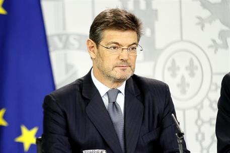 9/02/2018. Consejo de Ministros: Méndez de Vigo y Catalá. El ministro de Justicia, Rafael Catalá, durante la rueda de prensa posterior al Co...