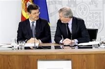 Los ministros de Justicia, Rafael Catalá, y de Educación, Cultura y Deporte, Íñigo Méndez de Vigo