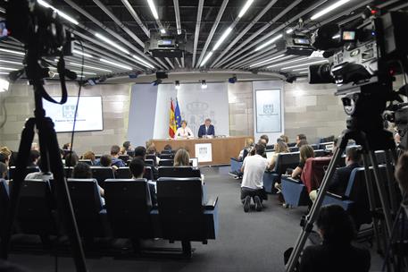 18/05/2018. Consejo de Ministros: Méndez de Vigo y García Tejerina. El ministro de Educación, Cultura y Deporte y portavoz del Gobierno, Íñi...