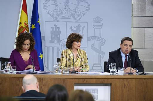Luis Planas en la rueda de prensa posterior al Consejo de Ministros
