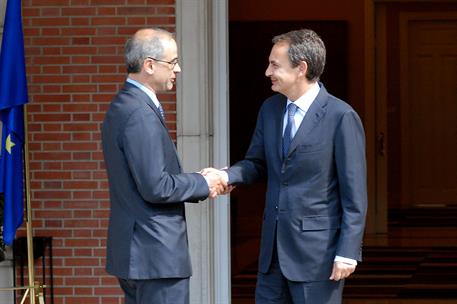 4/07/2011. El presidente del Gobierno recibe al primer ministro de Andorra. El presidente del Gobierno, José Luis Rodríguez Zapatero, saluda...
