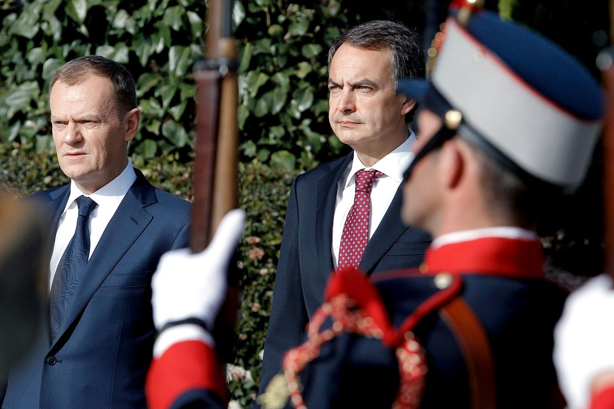 10/03/2011. El presidente del Gobierno recibe al primer ministro de Polonia. El presidente del Gobierno, José Luis Rodríguez Zapatero, junto...