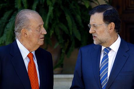 14/08/2012. Mariano Rajoy despacha con S.M. el Rey en Marivent. El presidente del Gobierno, Mariano Rajoy, a su llegada al Palacio de Marive...