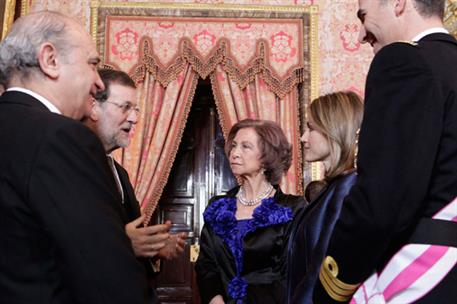 6/01/2012. El presidente asiste a la celebración de la Pascua Militar. El presidente del Gobierno, Mariano Rajoy, junto a Su Majestad la Rei...