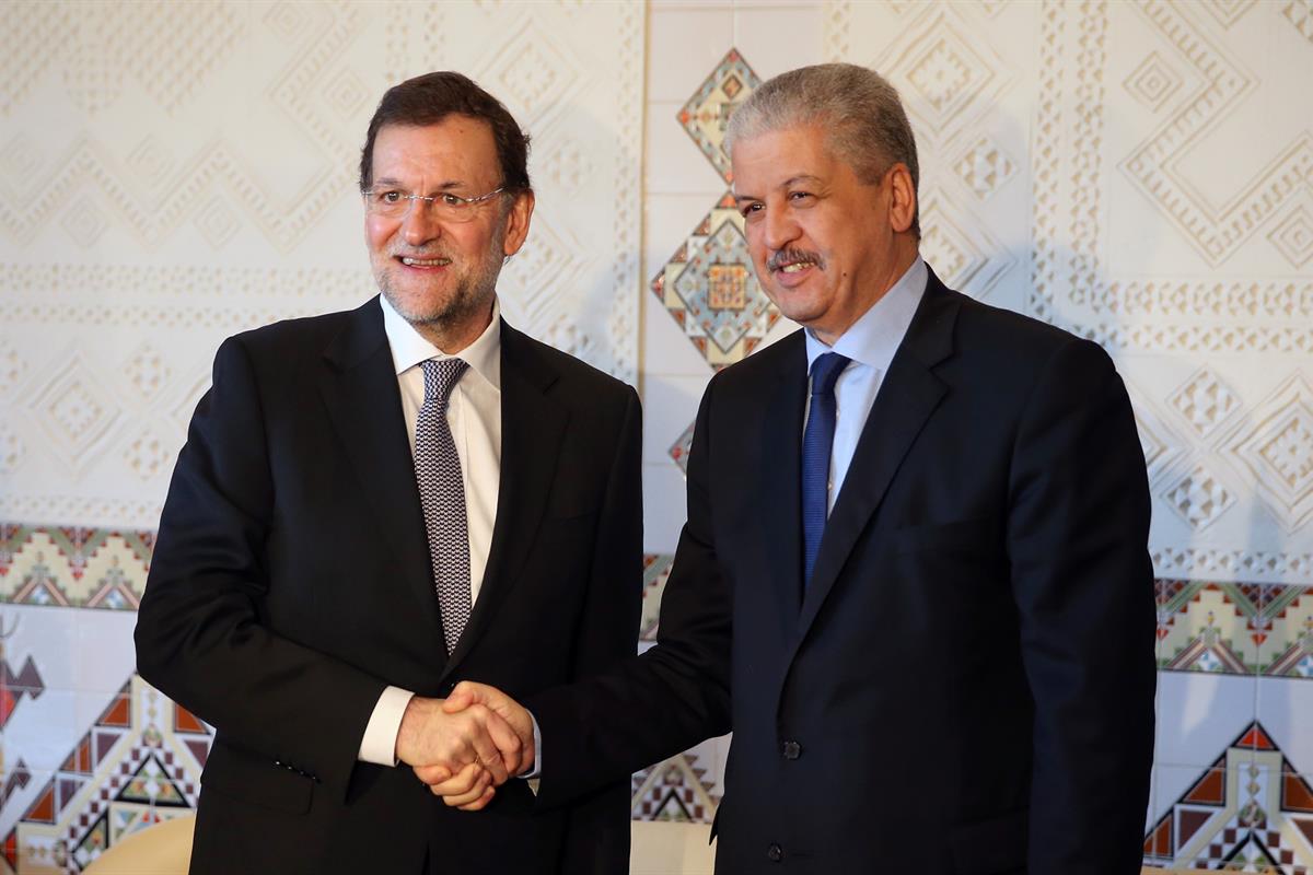 10/01/2013. V Reunión de Alto Nivel Argelia-España. El presidente del Gobierno, Mariano Rajoy, junto al primer ministro de Argelia, Abdelmalek Sellal.