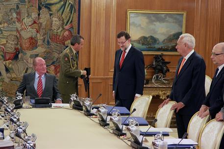 11/07/2013. El presidente asiste a la reunión del Consejo de Seguridad Nacional. El presidente del Gobierno, Mariano Rajoy, ha asistido a la...