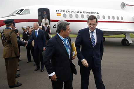 4/09/2014. Rajoy asiste a la Cumbre de la OTAN. El presidente del Gobierno, Mariano Rajoy, junto al embajador de España en el Reino Unido, F...