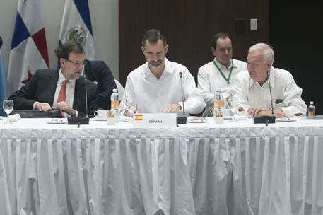 9/12/2014. Rajoy participa en la XXIV Cumbre Iberoamericana. El presidente del Gobierno, Mariano Rajoy, participa en un desayuno de trabajo ...