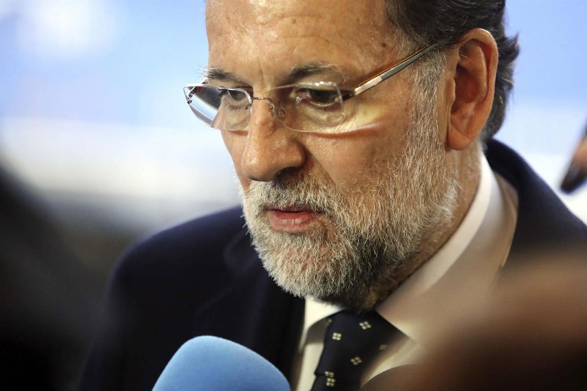 18/12/2014. Declaraciones de Rajoy a su llegada al Consejo Europeo. El presidente del Gobierno, Mariano Rajoy, realiza unas declaraciones tr...