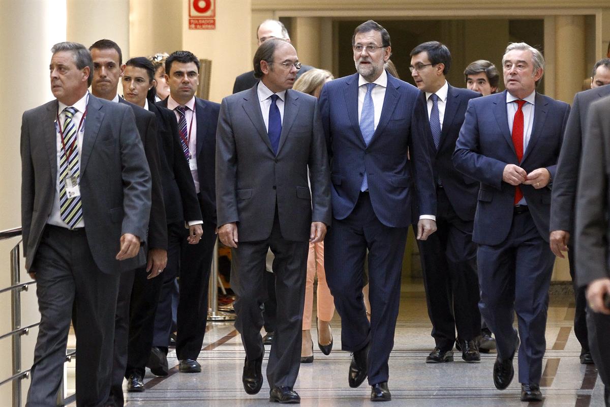 30/09/2014. Rajoy asiste a la sesión de control en el Senado. El presidente del Gobierno, Mariano Rajoy, se dirige a la sesión de control al...