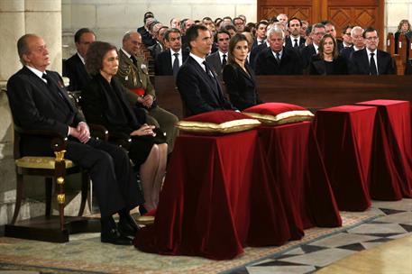31/03/2014. Rajoy asiste al funeral por el expresidente Adolfo Suárez. El presidente del Gobierno, Mariano Rajoy, ha asistido en la Catedral...