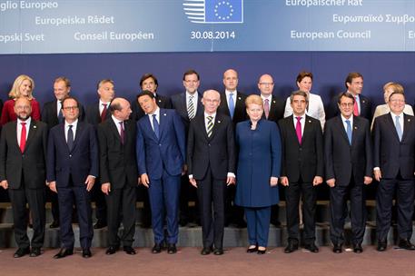 30/08/2014. Foto de familia en el Consejo Europeo. Foto de familia de los jefes de Estado y de Gobierno asistentes al Consejo Europeo extrao...