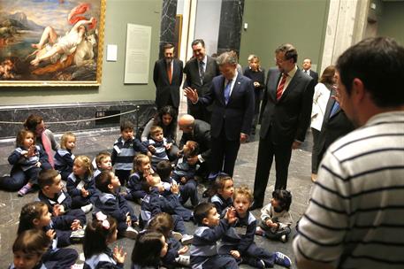 3/03/2015. Mariano Rajoy y Juan Manuel Santos en el Museo del Prado. El presidente del Gobierno español, Mariano Rajoy, y el presidente de l...