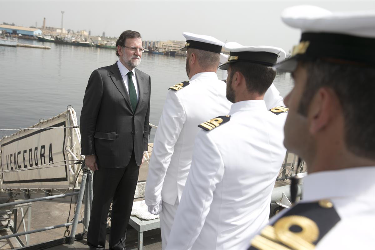 4/05/2015. Viaje del presidente del Gobierno a Senegal. El presidente del Gobierno, Mariano Rajoy, durante su visita al patrullero de la Arm...