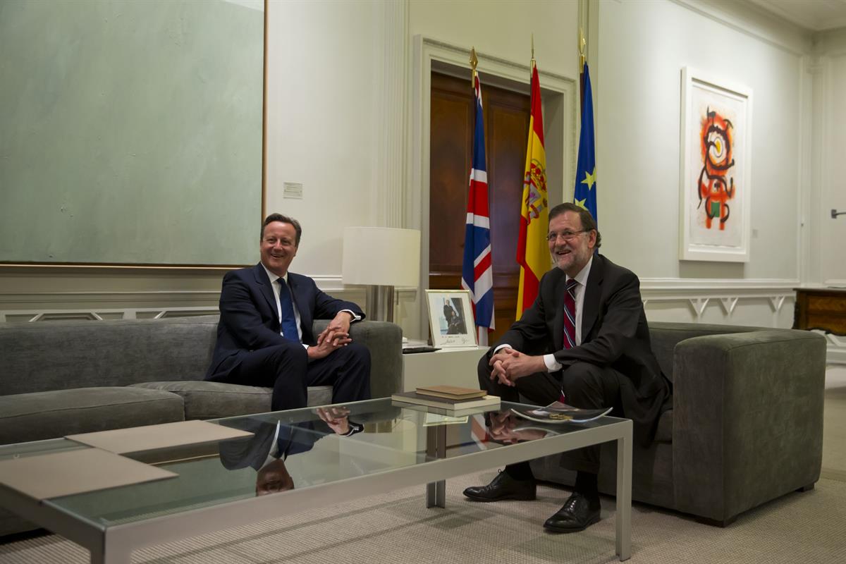 4/09/2015. Mariano Rajoy recibe a David Cameron. El presidente del Gobierno, Mariano Rajoy, y el primer ministro del Reino Unido, David Came...