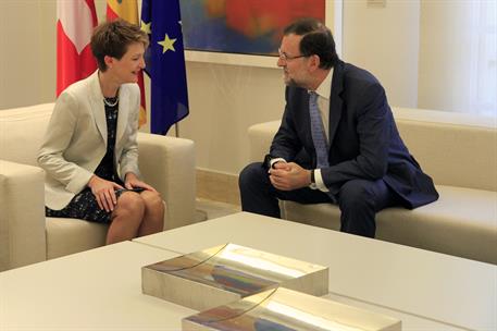 6/07/2015. Rajoy recibe a la presidenta de la Confederación Suiza. El presidente del Gobierno, Mariano Rajoy, junto a la presidenta de Suiza...