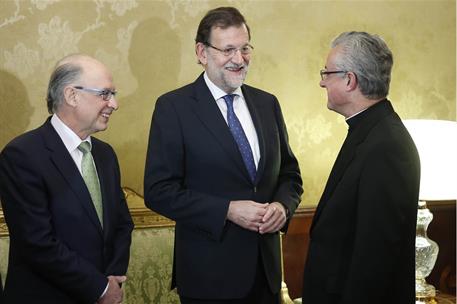 7/01/2015. Encuentro entre el presidente Rajoy y monseñor Joan Enric Vives. El presidente del Gobierno, Mariano Rajoy y el ministro de Hacie...