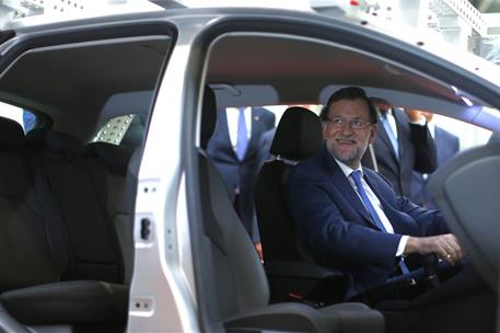 8/09/2015. Mariano Rajoy visita la planta de SEAT en Martorell. El presidente del Gobierno, Mariano Rajoy, en un momento de su visita a la p...