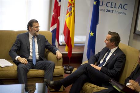 11/06/2015. Rajoy asiste a la Cumbre UE-CELAC. El presidente del Gobierno, Mariano Rajoy, se reúne con el primer ministro de Gran Bretaña, D...