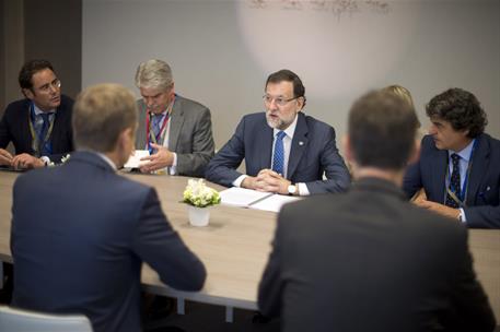 11/06/2015. Rajoy asiste a la Cumbre UE-CELAC. El presidente del Gobierno, Mariano Rajoy, se reúne con Donald Tusk, presidente del Consejo E...