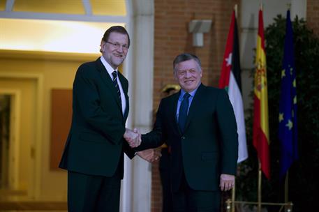 19/11/2015. Rajoy recibe al rey de Jordania. El presidente del Gobierno, Mariano Rajoy, recibe al rey de Jordania, Abdalá II, en La Moncloa.