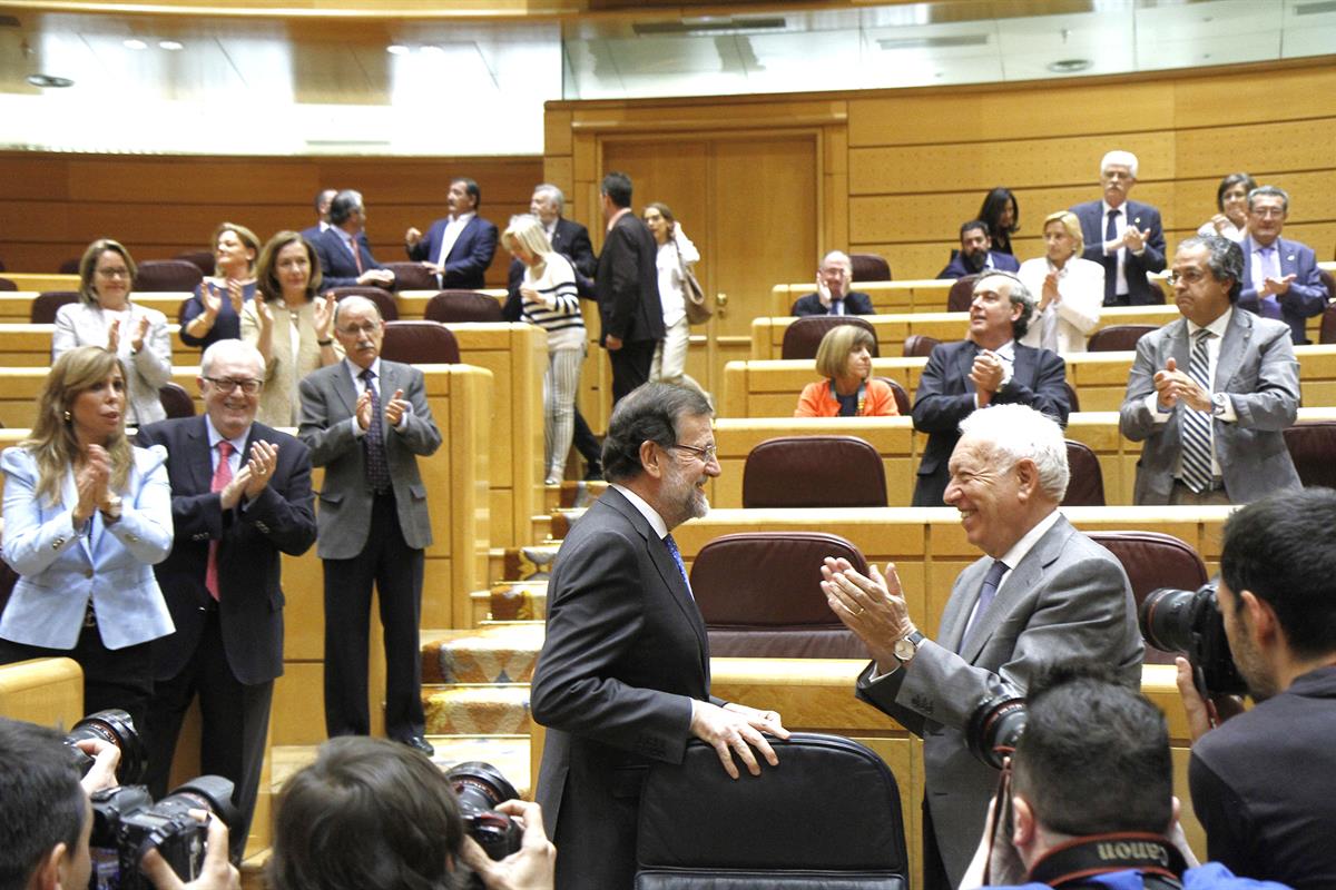 26/05/2015. Rajoy siste a la sesión de control en el Senado. El presidente del Gobierno, Mariano Rajoy, minutos antes de la sesión de contro...