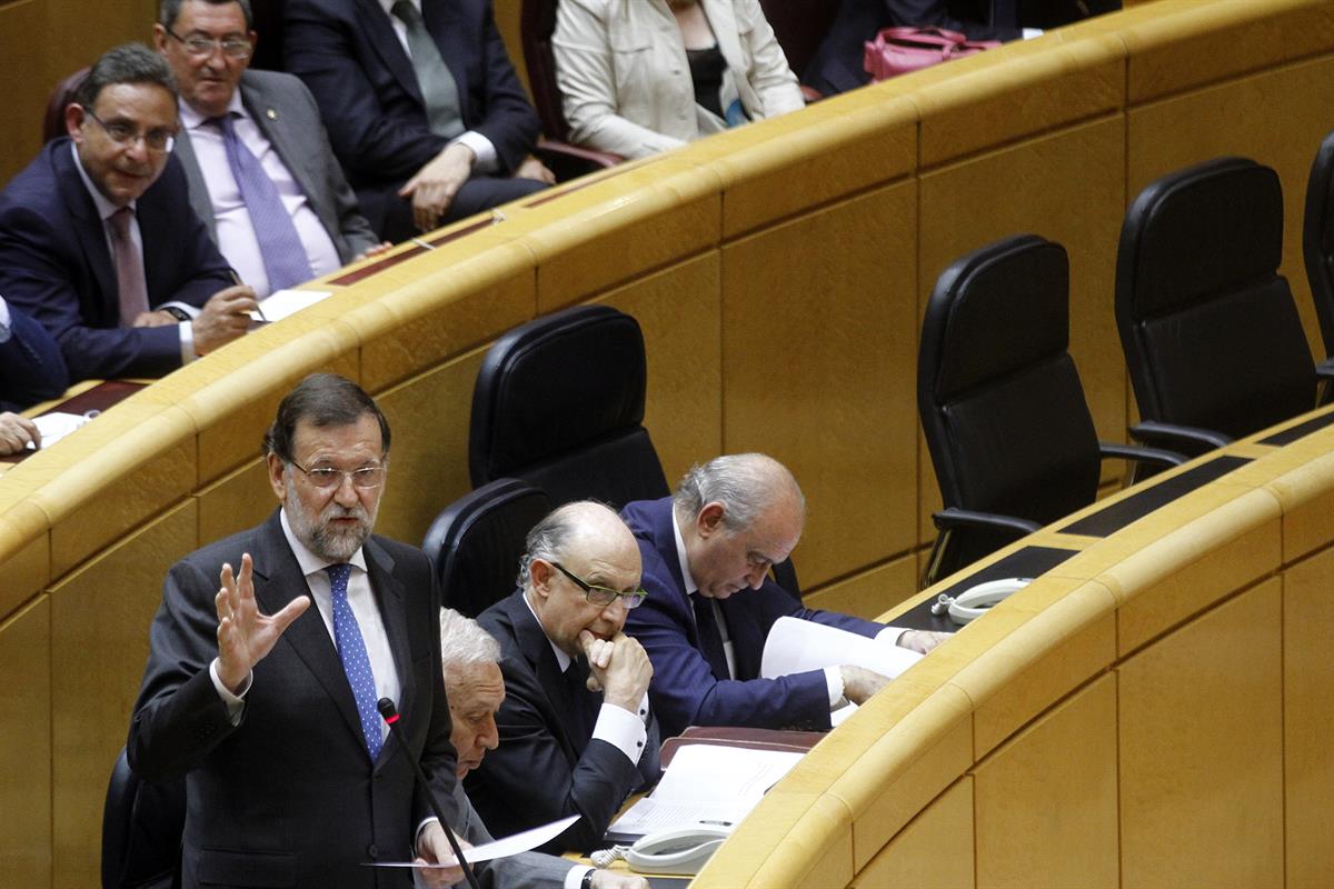 26/05/2015. Rajoy aiste a la sesión de control en el Senado. El presidente del Gobierno, Mariano Rajoy, durante la sesión de control en el Senado.