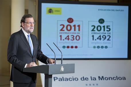 26/10/2015. Rajoy comparece tras el Consejo de Ministros extraordinario. El presidente del Gobierno, Mariano Rajoy, ha comparecido ante los ...