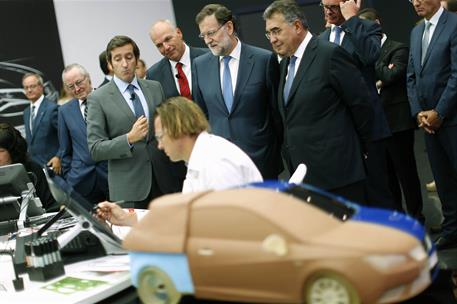 8/09/2015. Mariano Rajoy visita la planta de SEAT en Martorell (Barcelona). El presidente del Gobierno, Mariano Rajoy, junto al presidente d...