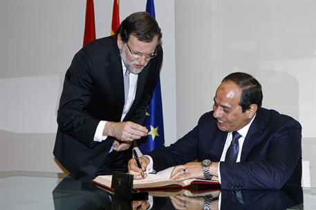 30/04/2015. Rajoy recibe al presidente de la República Árabe de Egipto. El presidente del Gobierno, Mariano Rajoy, junto al presidente de la...
