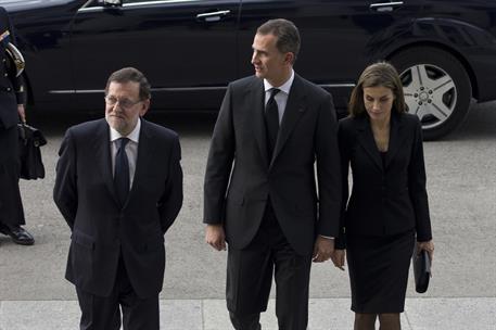 17/05/2016. Rajoy asiste a la misa por las víctimas de los terremotos en Ecuador. El presidente del Gobierno en funciones, Mariano Rajoy, ac...