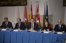 Mariano Rajoy, Soraya Sáenz de Santamaría, Íñigo Méndez de Vigo, Juan Vicente Herrar y Daniel Hernández (Foto: Pool Moncloa)