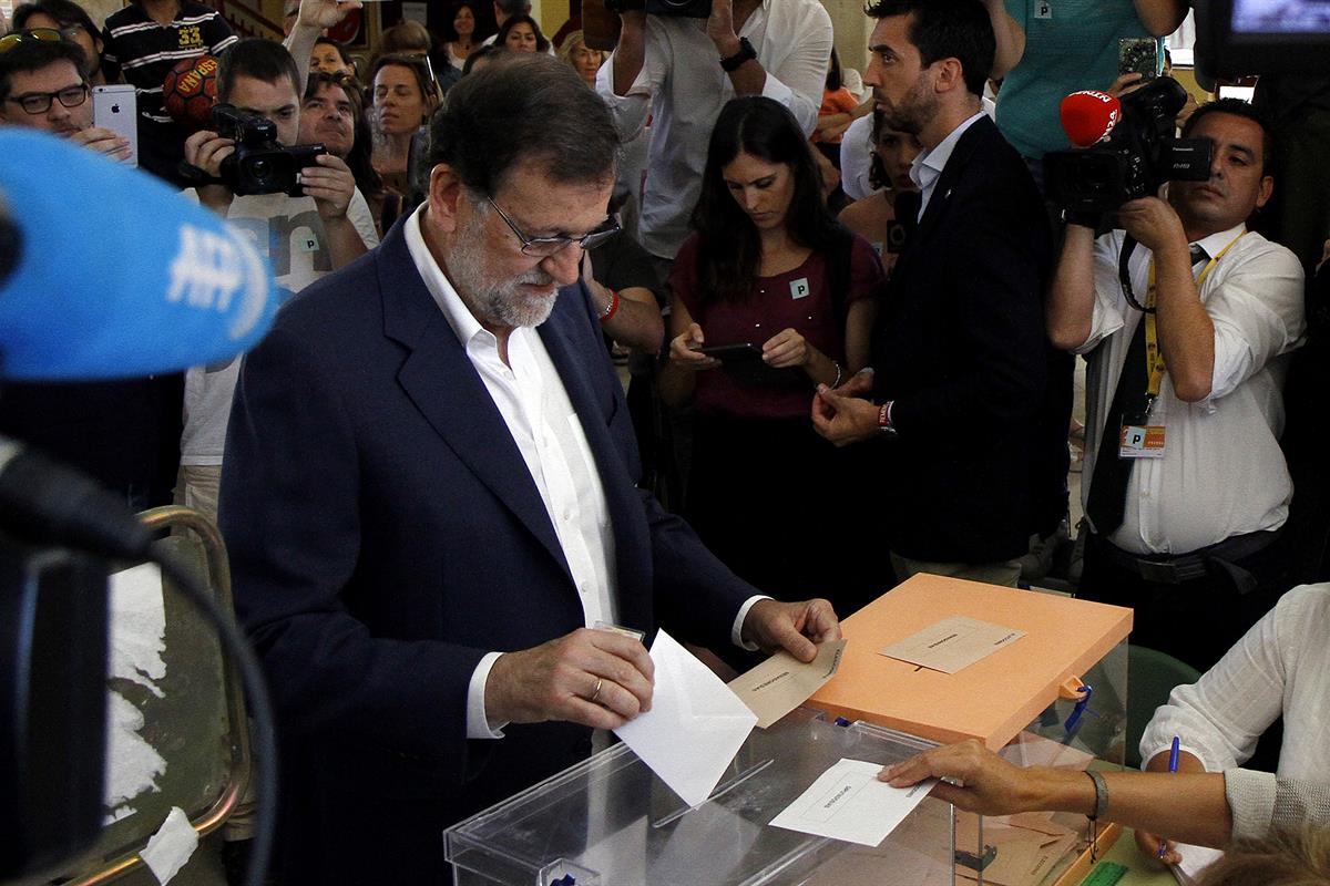 26/06/2016. Rajoy ejerce su derecho al voto. El presidente del Gobierno en funciones y candidato del Partido Popular para la reelección, Mar...