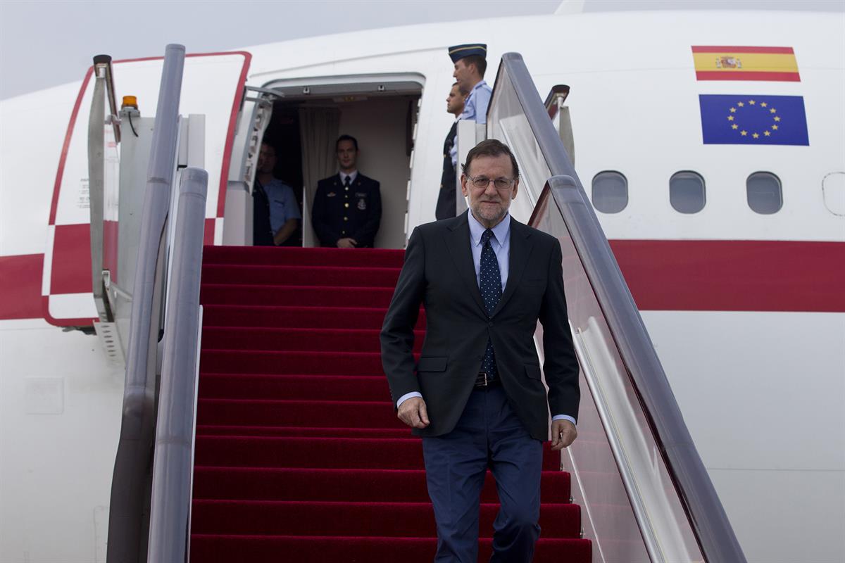 4/09/2016. Rajoy asiste a la Cumbre del G-20 en Hangzhou (China). El presidente del Gobierno en funciones, Mariano Rajoy, a su llegada al ae...