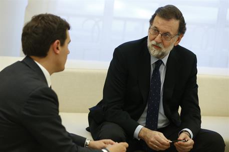 2/10/2017. Mariano Rajoy recibe a Albert Rivera. El presidente del Gobierno, Mariano Rajoy, conversa con el presidente de Ciudadanos, Albert...