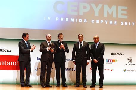 4/12/2017. Rajoy preside la entrega de los IV Premios CEPYME. El presidente del Gobierno, Mariano Rajoy, durante la entrega de uno de los IV...