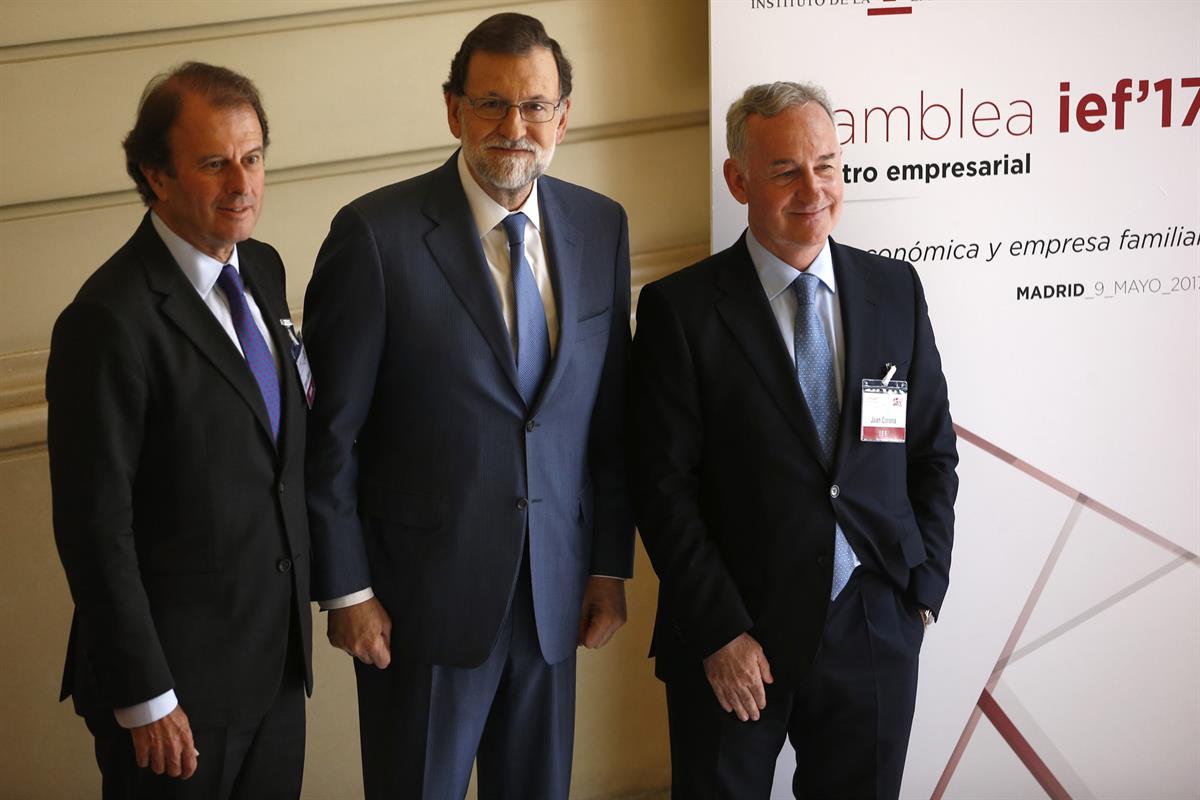 9/05/2017. Rajoy asiste a la Asamblea del Instituto de la Empresa Familiar. El presidente del Gobierno, Mariano Rajoy, junto al director gen...