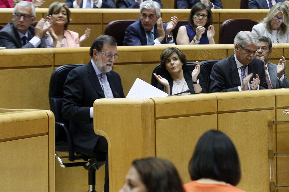 12/09/2017. Rajoy asiste a la sesión de control al Gobierno en el Senado. El jefe del Ejecutivo, Mariano Rajoy, tras una de sus intervencion...