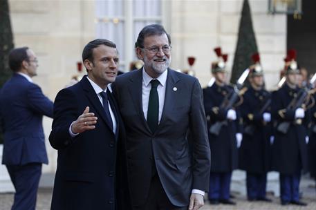 12/12/2017. Rajoy asiste a la Cumbre del Clima de París. El presidente del Gobierno, Mariano Rajoy, es recibido en el Palacio del Elíseo por...