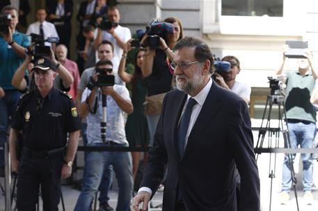 14/06/2017. Rajoy asiste en el Congreso al debate de la moción de censura. El presidente del Gobierno, Mariano Rajoy, a su llegada al Congre...