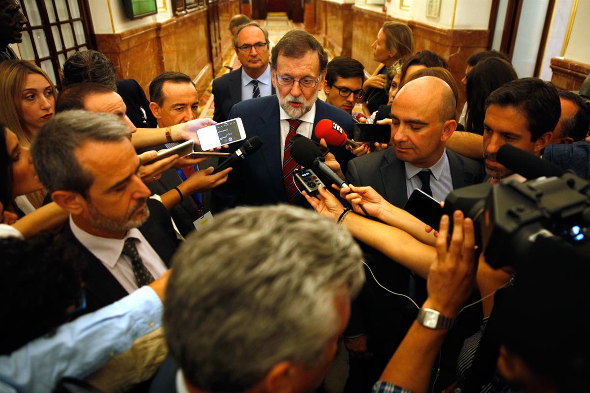 13/09/2017. Rajoy asiste a la sesión de control al Gobierno en el Congreso. El presidente del Gobierno, Mariano Rajoy, realiza unas declarac...